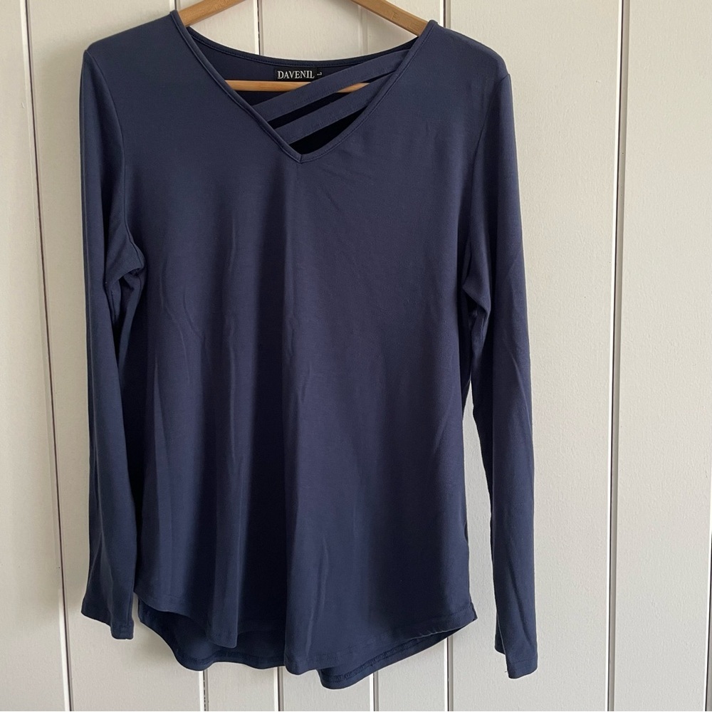$10 SALE Dark Blue Long Sleeve Tee Cut Out Design Davenil Women’s L Shirt Top - Picture 5 of 5